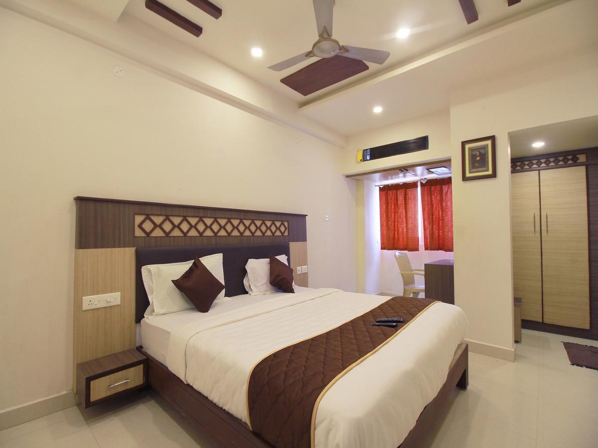 Oyo 11489 Pkn Classic Regency Madurai Buitenkant foto