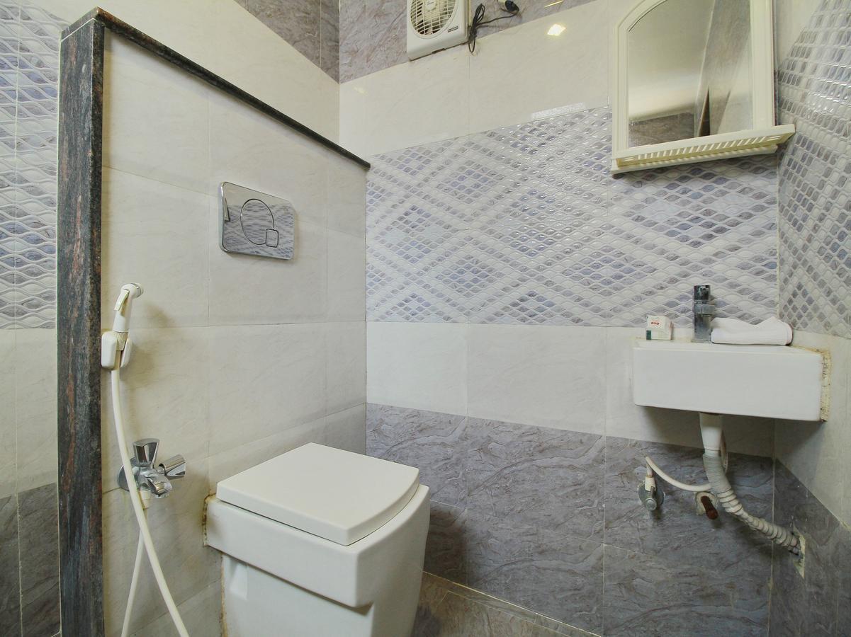 Oyo 11489 Pkn Classic Regency Madurai Buitenkant foto